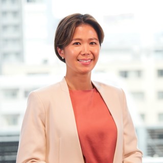 Yoko Itakura (1)