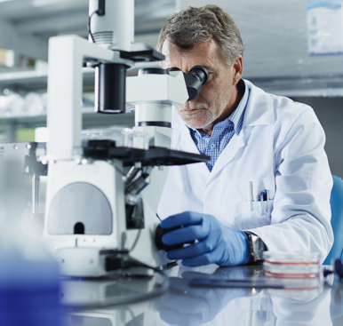 Meet our STEM heroes | Germain Nienhaus - QC Technician